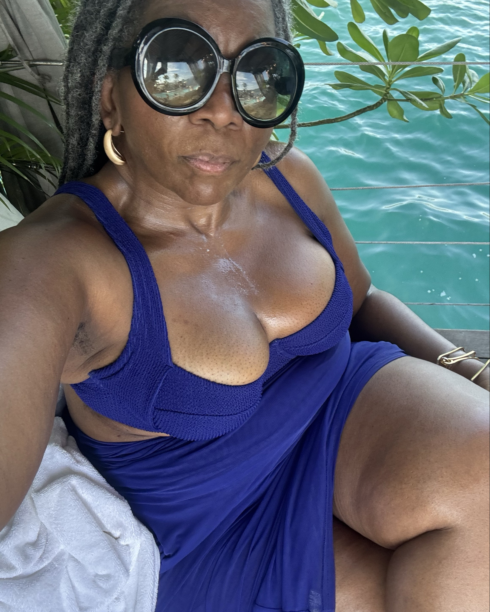 Headed to sunnier climates for the holidays? I got you.  This set is Good American, on sale for 60-70% off, with (some pieces) an additional 50% off in your cart.  Run! 

#LTKSwim #LTKSaleAlert #LTKHoliday