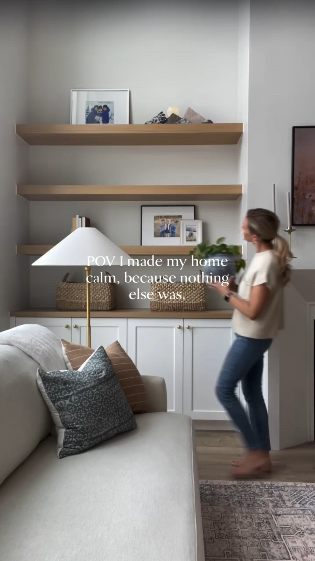 • M O N D A Y • Some days, life feels chaotic…so I start here. 🫶🏼

It’s not about perfection. It’s about how quickly it can go from chaos to calm. The goal is a home that actually supports our family instead of stressing us out. 😅

✨ Less clutter, more peace
✨ Intentional choices, more joy
✨ Beautiful spaces, more energy

👇 What’s one corner of your home that you absolutely love? 

#LTKHome