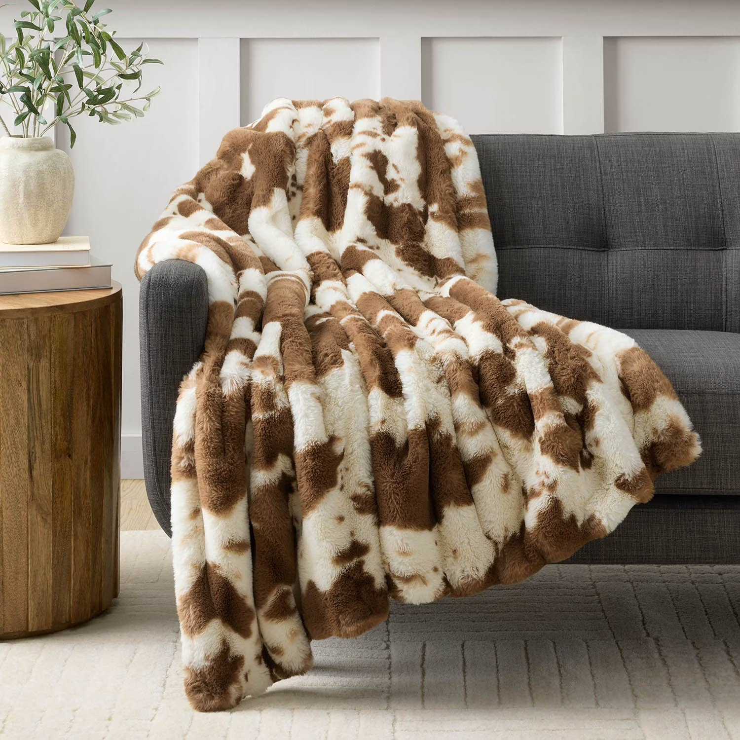 Member's Mark Luxury Faux Fur Throw, 60"x70" | Sam's Club