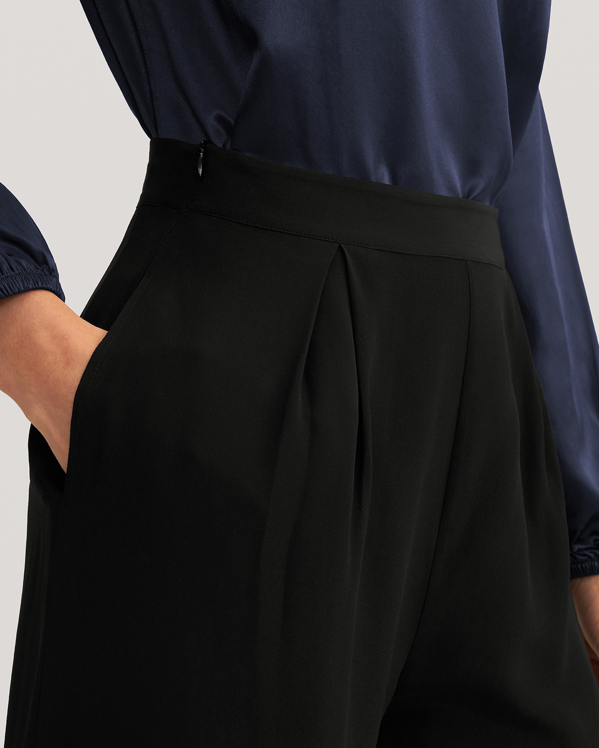 Smooth Silk Wide Leg Cropped Pants | LilySilk