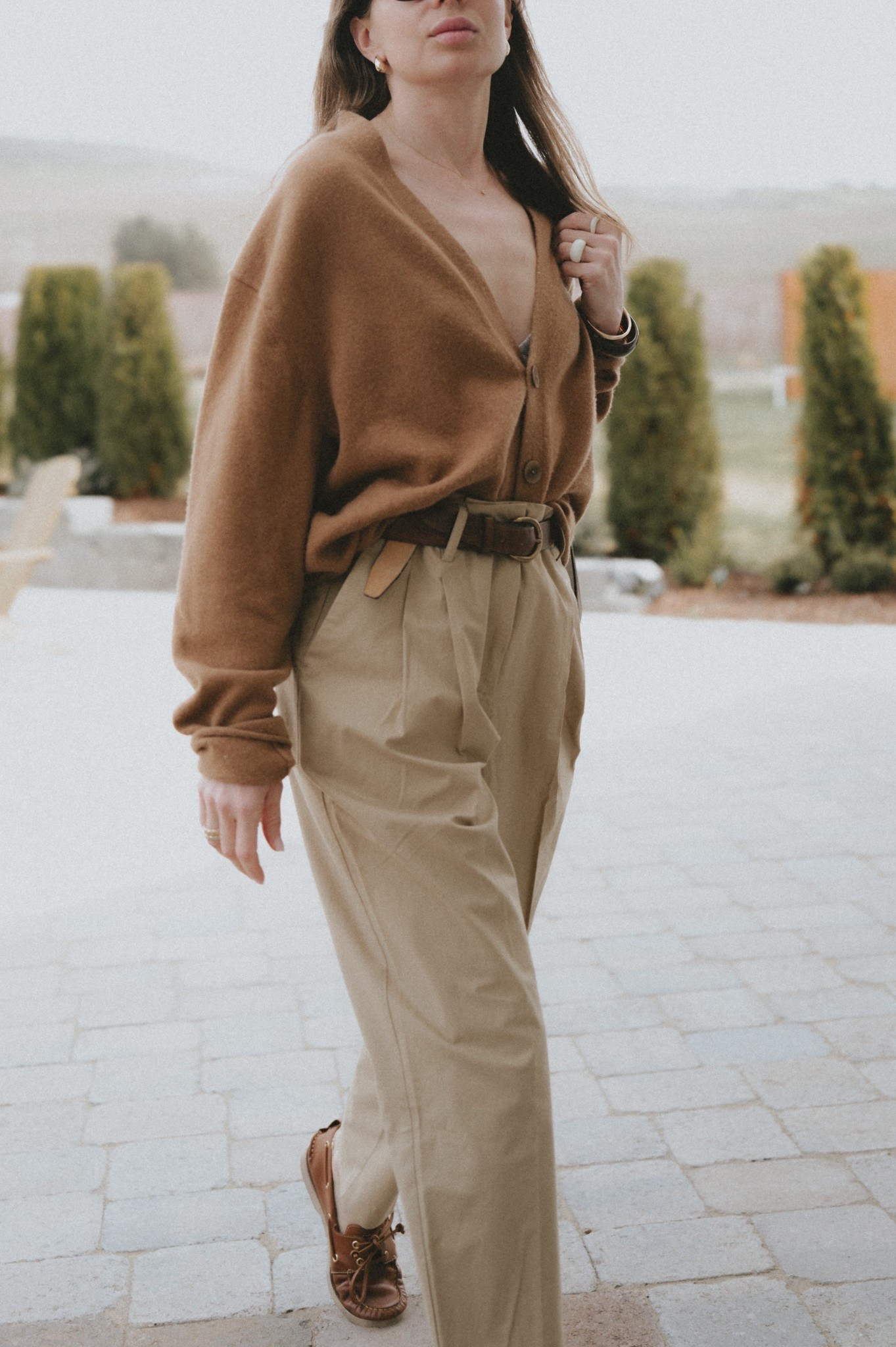 Easy to style timeless look with menswear inspo: 
Pleated Pants @SEZANE 
V-neck cashmere Cardigan @guestinresidence 
Boat shoes: Golden Goose 
Belt: Buck Mason 

#LTKootd #LTKSeasonal