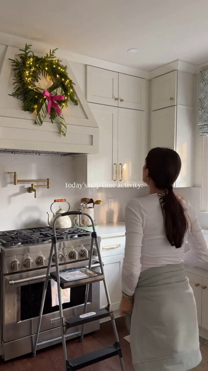 My prelit wreath & how I secured it to the vent hood! 

#LTKHoliday #LTKSeasonal #LTKFindsUnder100