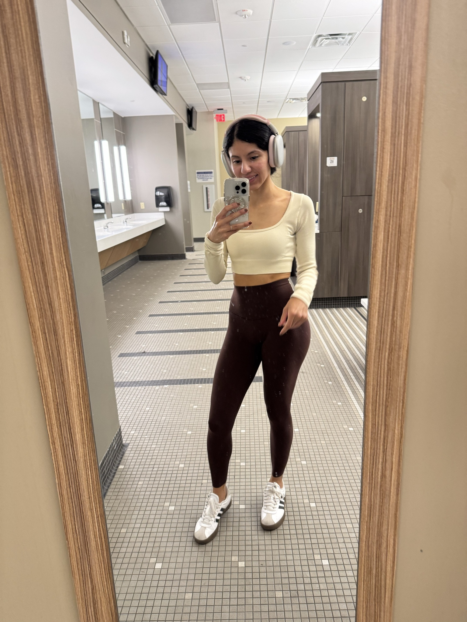 Nike Zenvy leggings are my favorite and usually go on sale! 🙌🏽

#LTKActive #LTKFindsUnder100 #LTKStyleTip