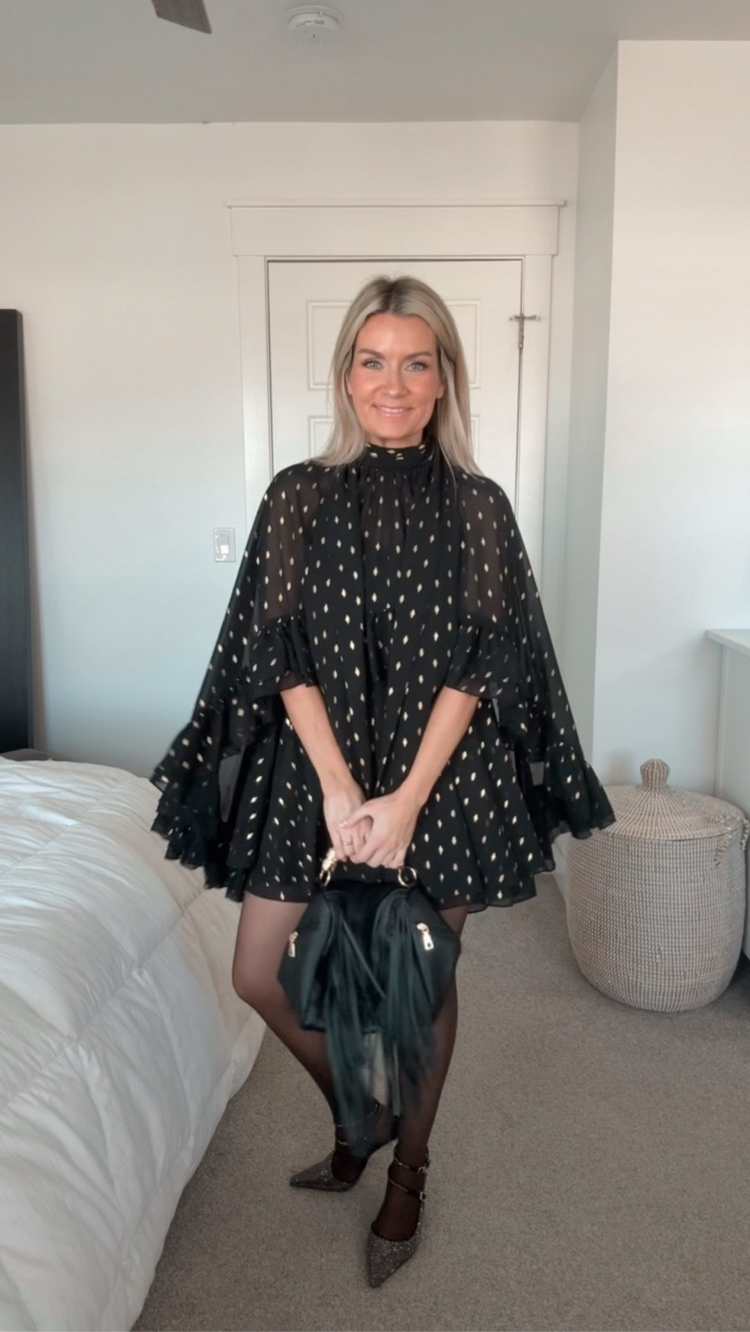 Wearing size small. Use code interstatestyle_12 at checkout.

#LTKHoliday #LTKSeasonal