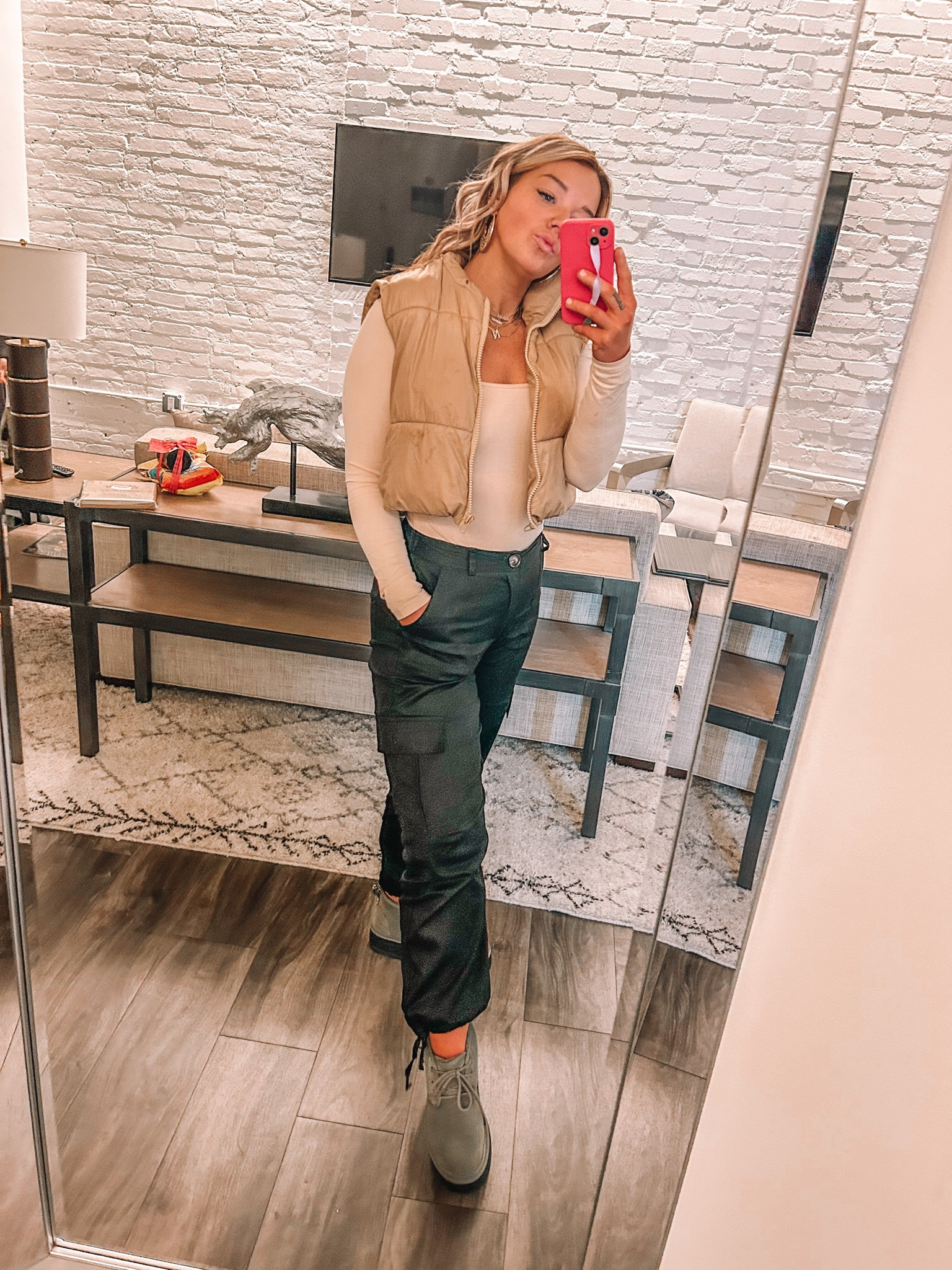 Airport fit, layers are key and more pockets, the better 👍🏻 

#LTKstyletip #LTKtravel #LTKunder50