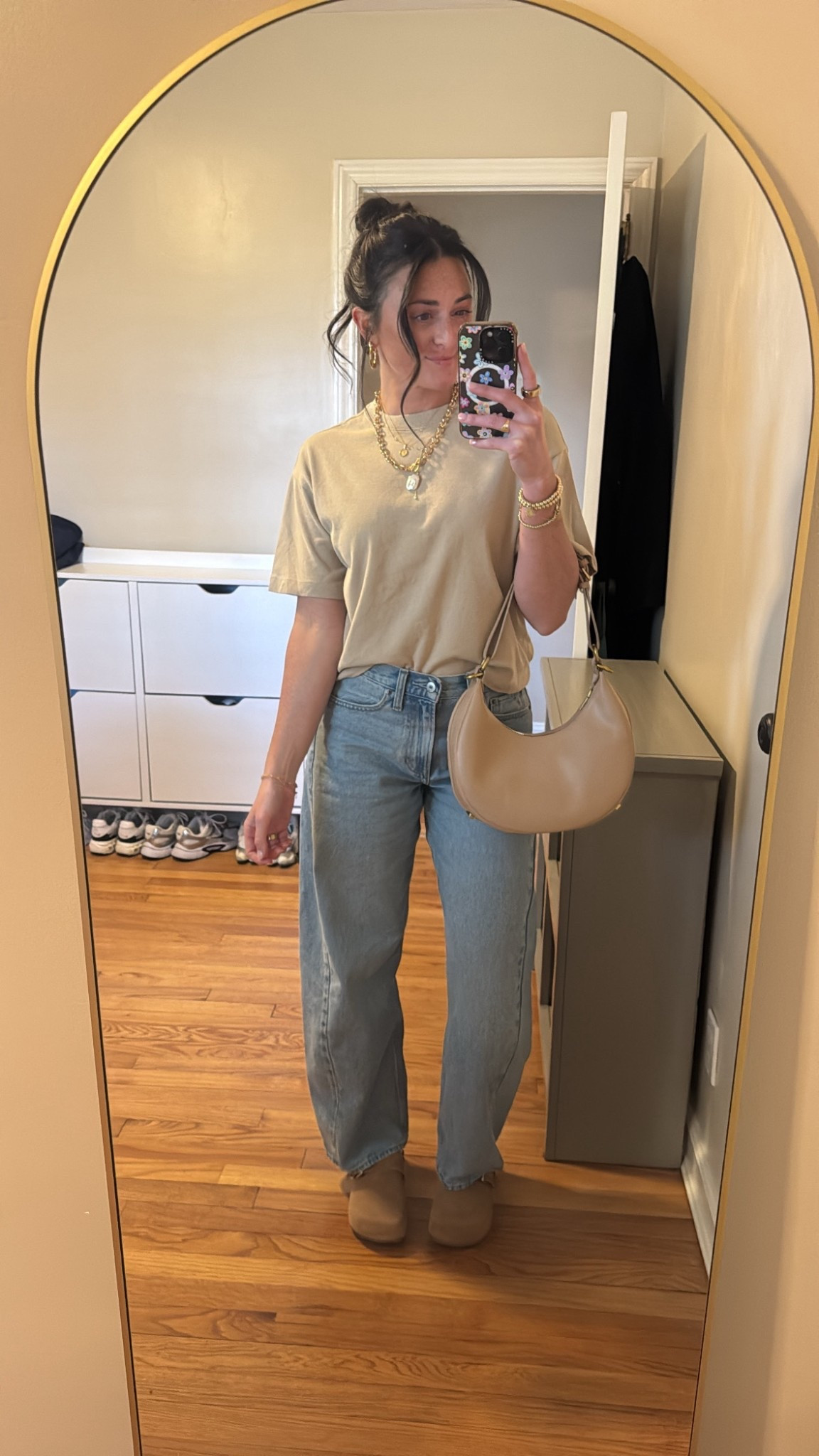 Spring Outfit 

Spring OOTD, barrel jeans 

#LTKgrwm #LTKootd #LTKSeasonal