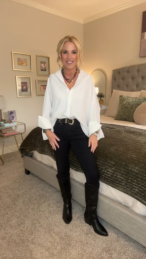 Simple outfit idea—you can’t wrong with black and white!
#spanx
#casualstyle
#fashionover40
#styleover40


#LTKFindsUnder100 #LTKOver40 #LTKFindsUnder50