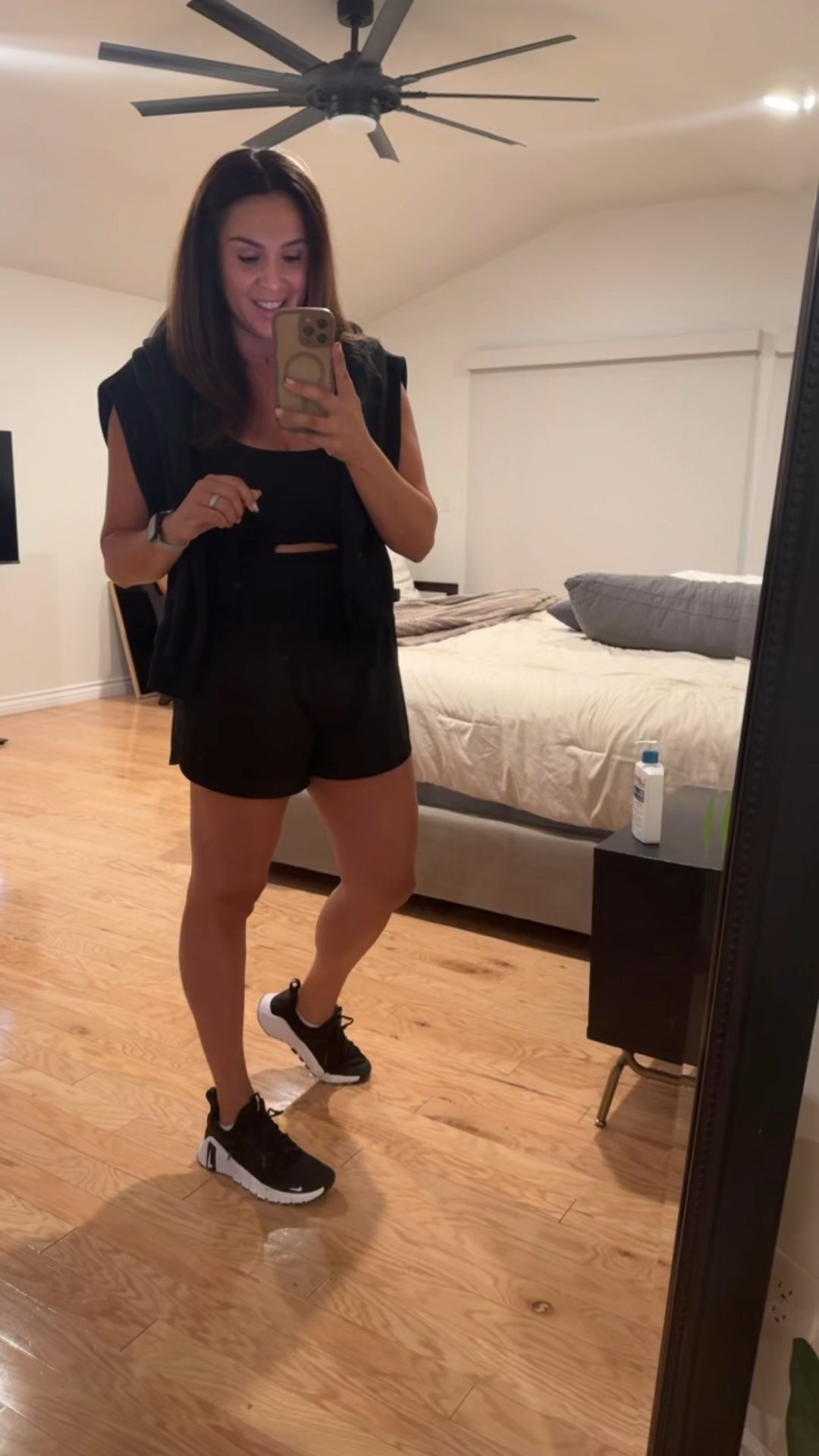 Soccer mom outfit, football mom outfit, game day outfit, mom, kids, flag football, football, soccer

#LTKSeasonal #LTKFamily #LTKKids