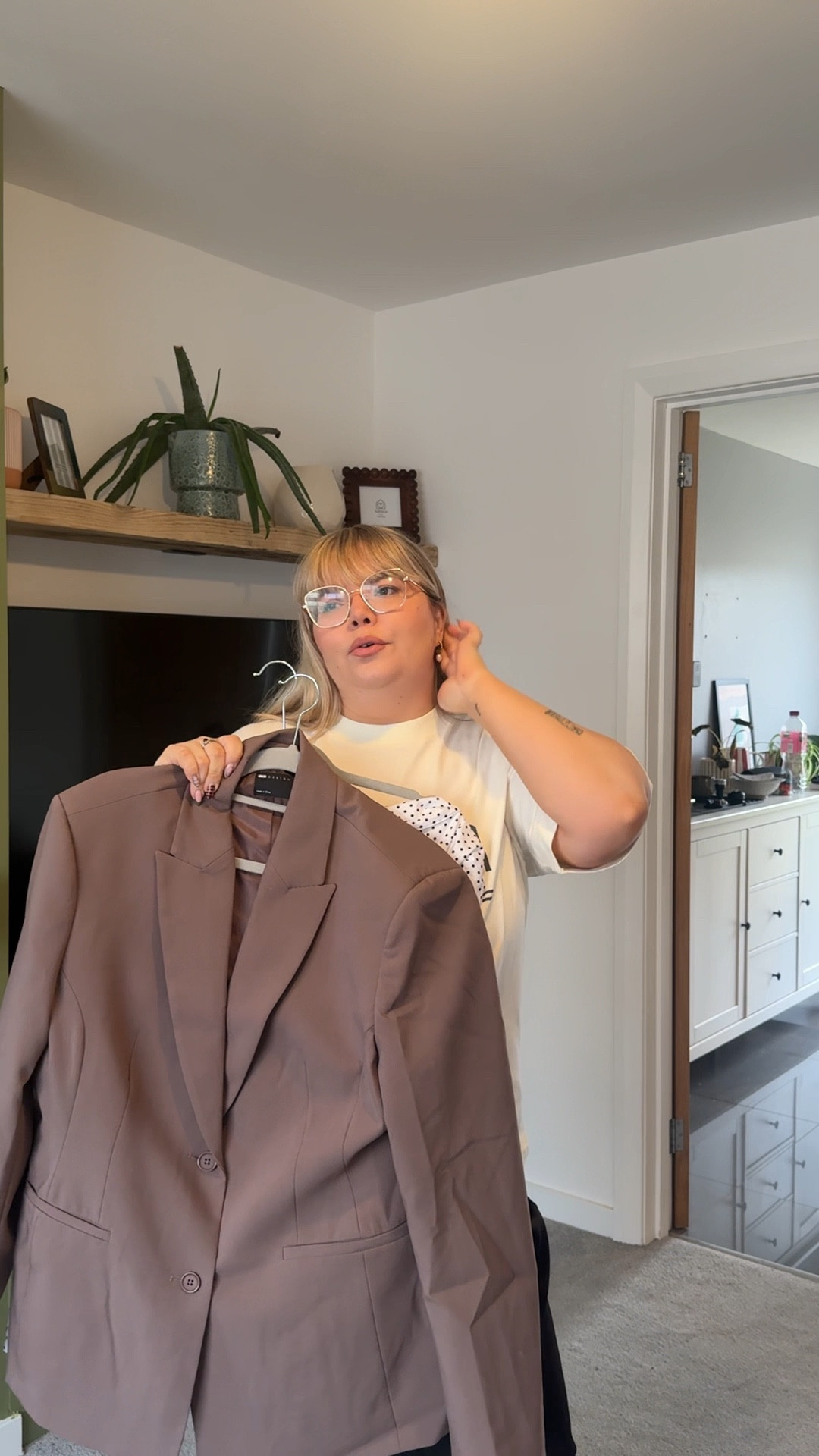 Chatty try on @asos haul #haul #saleshaul #midsizehaul #newin #wardrobestaples #midsizefashion #asoshaul 

#LTKmidsize #LTKuk