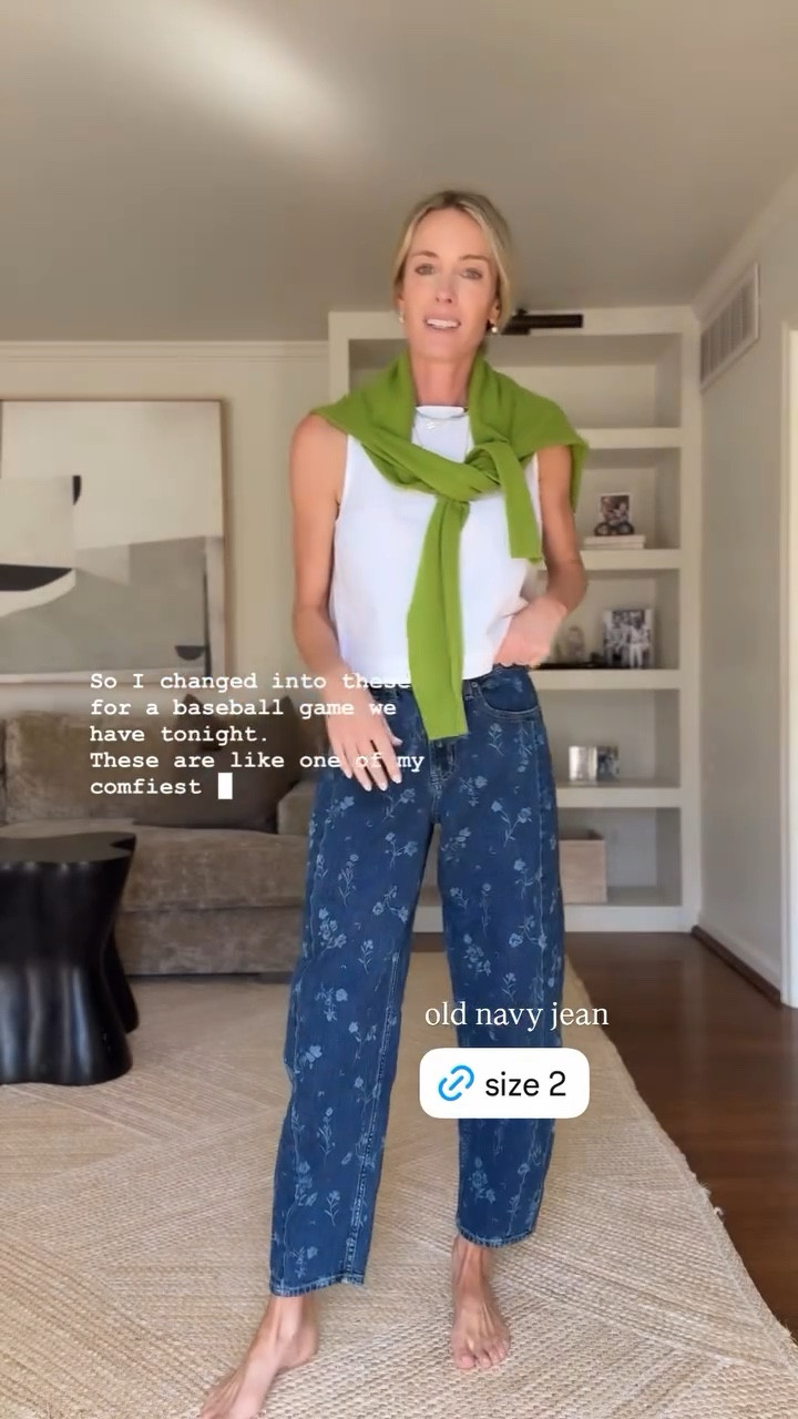 old navy jean size 2! Small gap tank! 