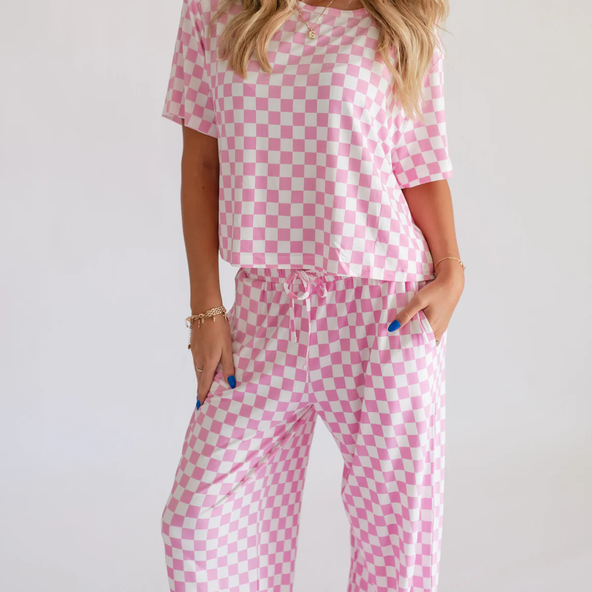 Women's T-Shirt and Pants Set in Pink Checkered | Silks Design