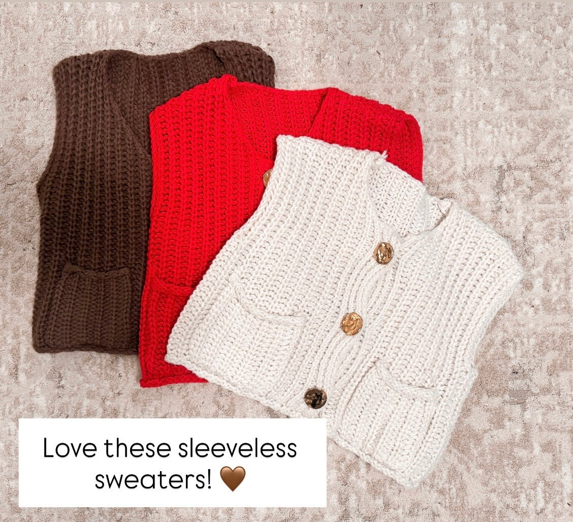 Fit TTS. 

#LTKStyleTip #LTKSeasonal #LTKFindsUnder50