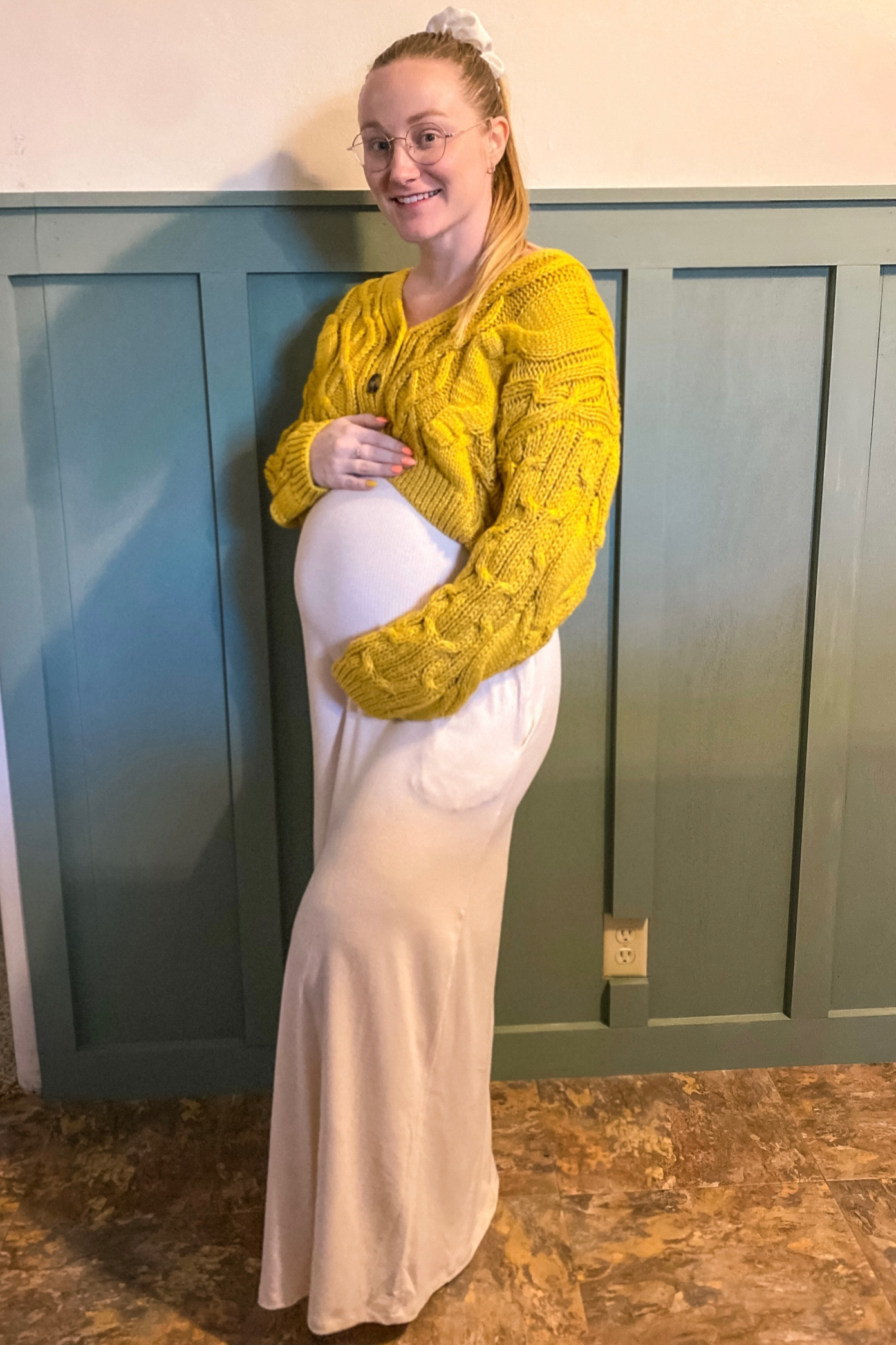 Maternity friendly outfit. 

#LTKbump #LTKsalealert #LTKworkwear