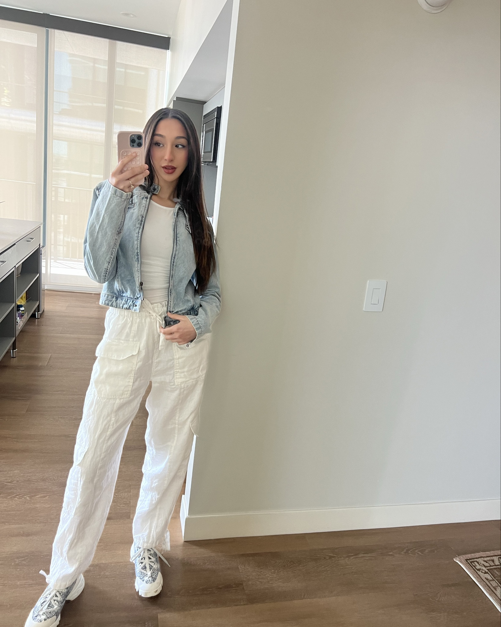Linen pants spring outfit 

#LTKSeasonal #LTKeurope #LTKstyletip