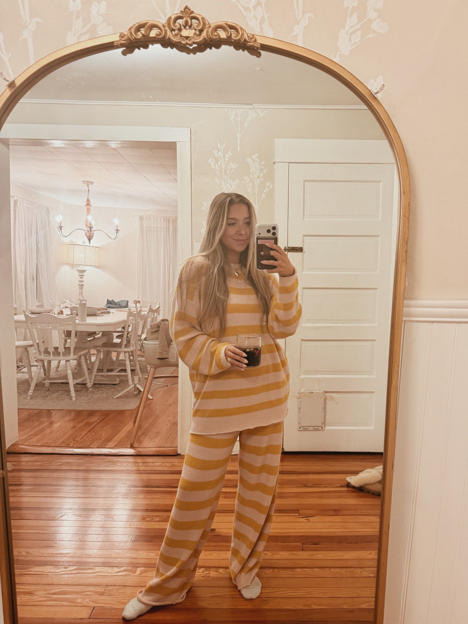 One of my fav lounge sets from Amazon🫶🏼

#LTKgrwm #LTKmomlife #LTKootd