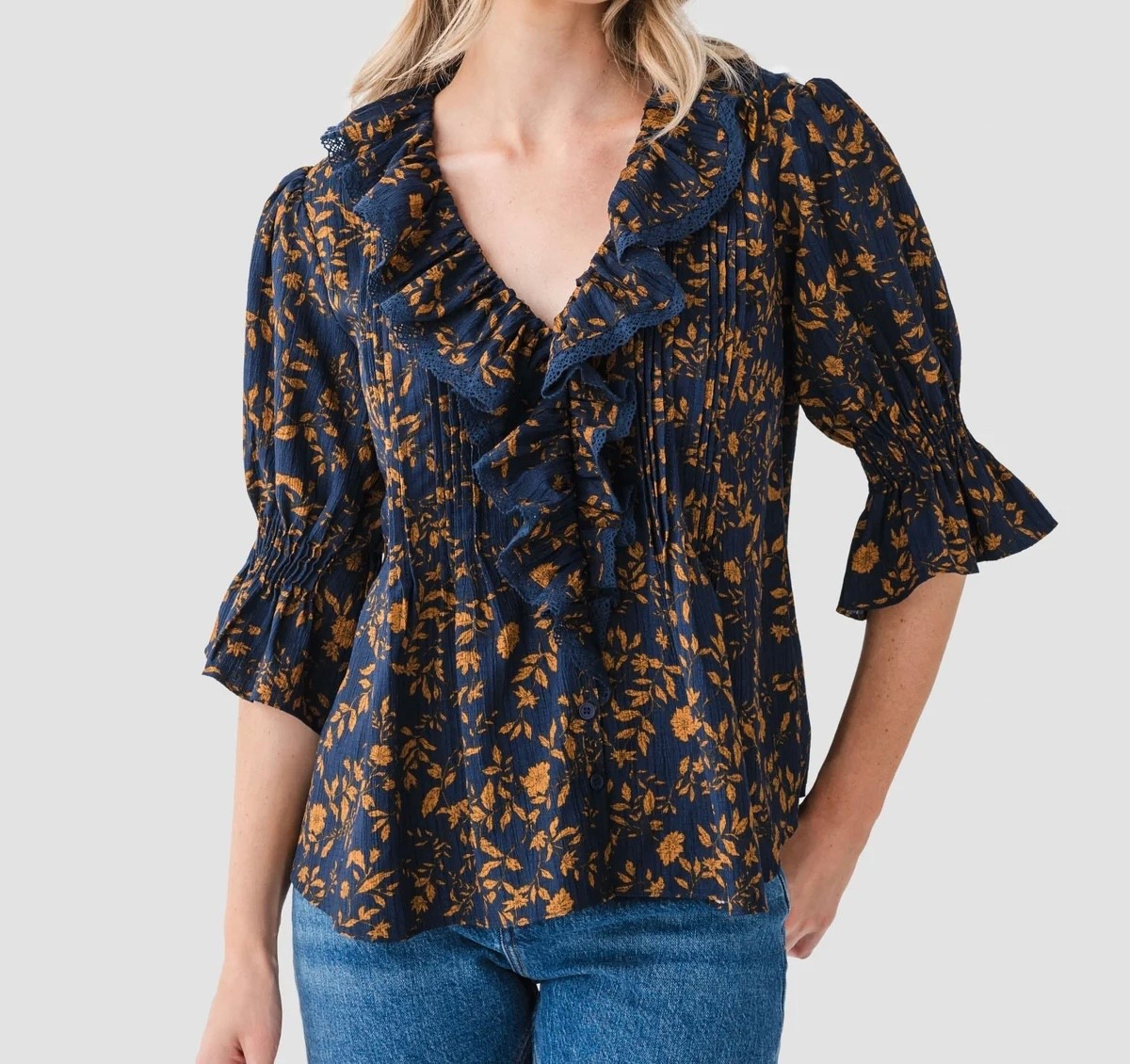 Just picked up some fun fines from Social threads stale section. Definitely check them out.  All under $50 

#LTKSeasonal #LTKOver40 #LTKFindsUnder50