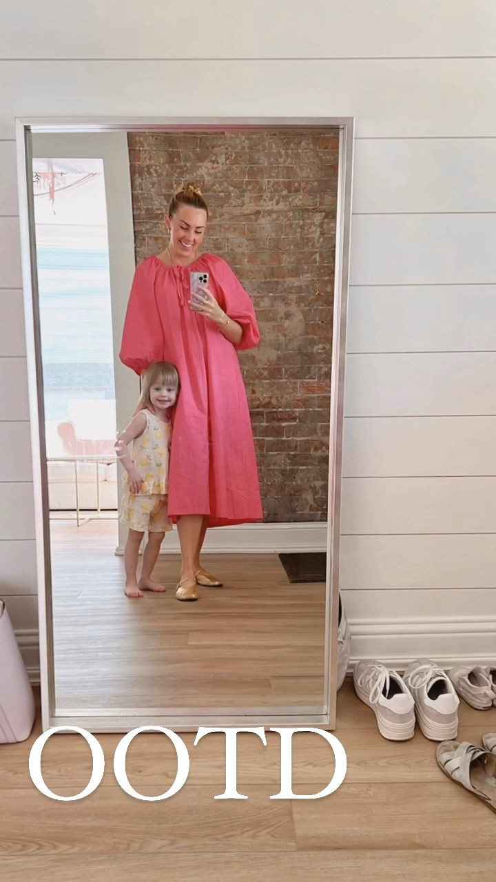 Springtime OOTD! Found this cute dress at H&M yesterday! A bright and springy look- perfect for an easy breezy look for a mom on the go- expecting or not!

#LTKSeasonal #LTKFindsUnder50 #LTKBump