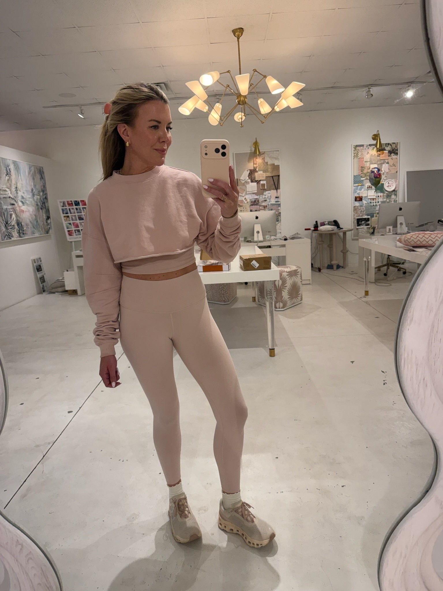 One of my go to gym outfits 🩷🙌🏼 @Alo Yoga 

#LTKActive #LTKootd #LTKmomlife