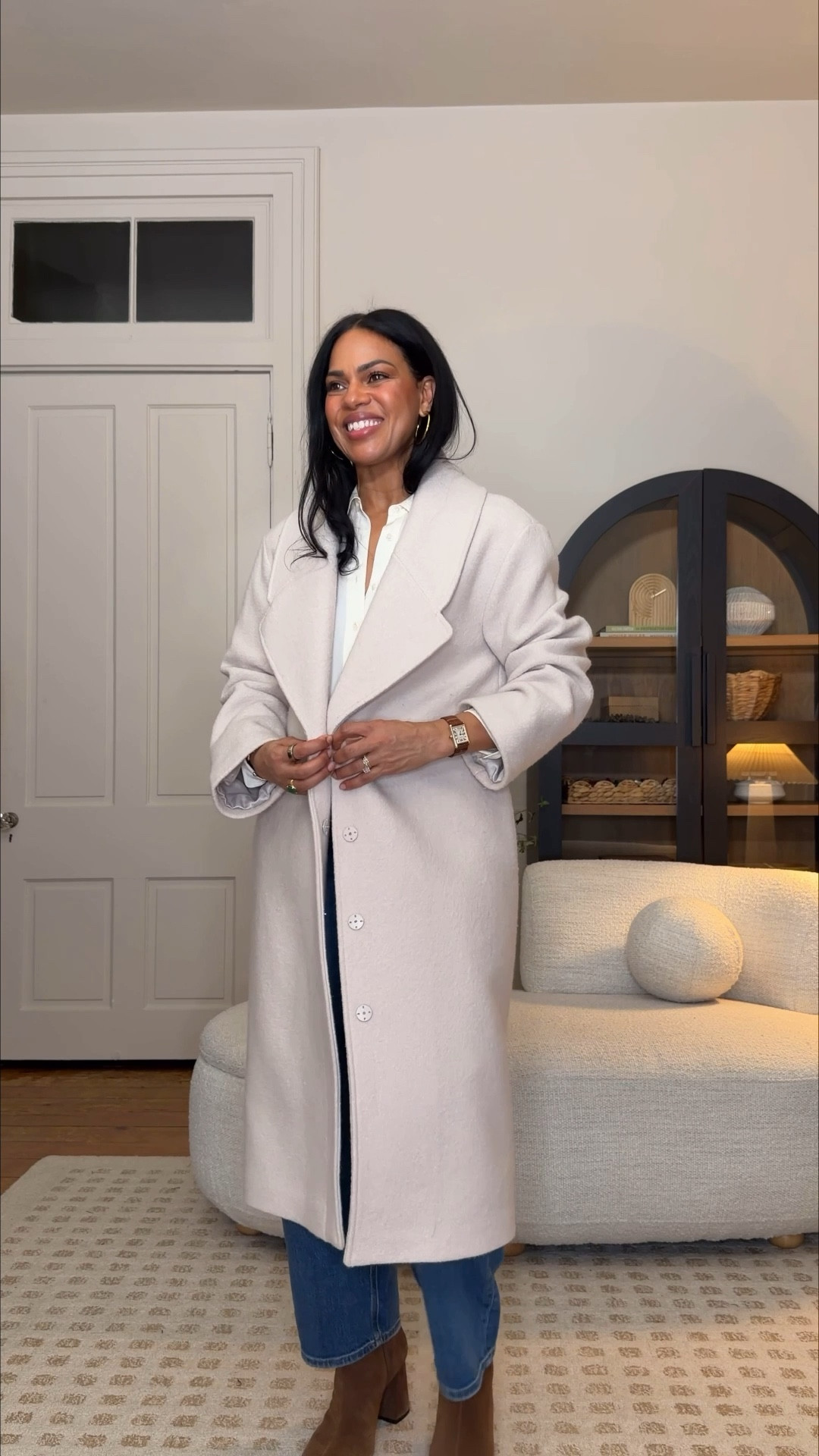 Celebrity stylist, Erin Walsh curated a collection at Quince! I took some of her favorites and styled them with some of my favorite Quince pieces! 

I love a bodysuit because it’s perfectly tuckable, so fitted but I never snap! The leather woven ballet flats mold to your feet, go TTS! Love these 100% wool coats, I sized up in both because I have broad shoulders and I liked more of an oversized look. Organic cotton barrel jeans with 1% spandex giving them the perfect amount of stretch! Size up if you have a booty, if not go TTS. I love this washable silk top, it’s truly a staple for me. The cashmere wrap is a life saver! I use them as my travel blanket, wrap or scarf! 




#LTKootd #LTKgrwm