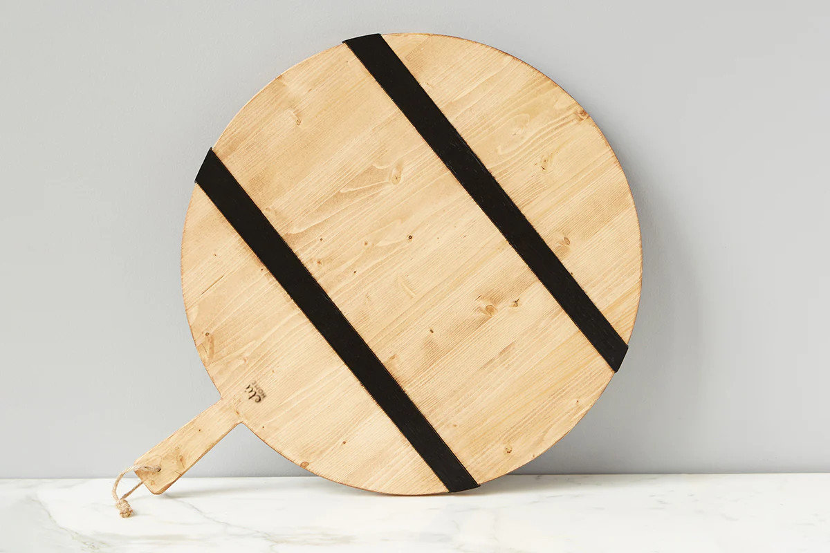 Black Round Mod Charcuterie Board, Large | etúHOME