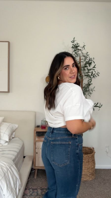 My favorite jeans! They’re the perfect mom jeans and well suited for an apple shape or someone with a bigger tummy and no hips. They also come in curve love but I wear the regular. Curve love would work better for those with curvy hips! I’m 5’5 and I wear w size 29 regular. 

#LTKstyletip #LTKmidsize #LTKfindsunder100