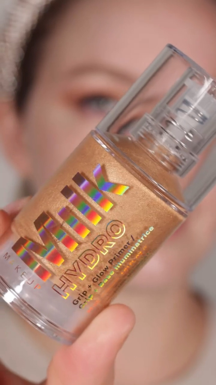 Glowing skin is always in 🤩✨ 

@milkmakeup hydro grip + glow illuminating primer - this is new! & I have been looooving it!! It’s glowy, a little tacky but hydrating, and makes my foundation wear so well throughout the day! Also used the milk concealer + hydro grip setting spray 
@narsissist pot concealer 
@sigmabeauty color corrector under eyes in light/medium 
@bobbibrown weightless skin foundation - porcelain 
@lauramercier blurring powder 

The blush and highlight is one reel back! 

#makeuptutorial #milkmakeup #primer #foundation #concealer #settingpowder #settingspray