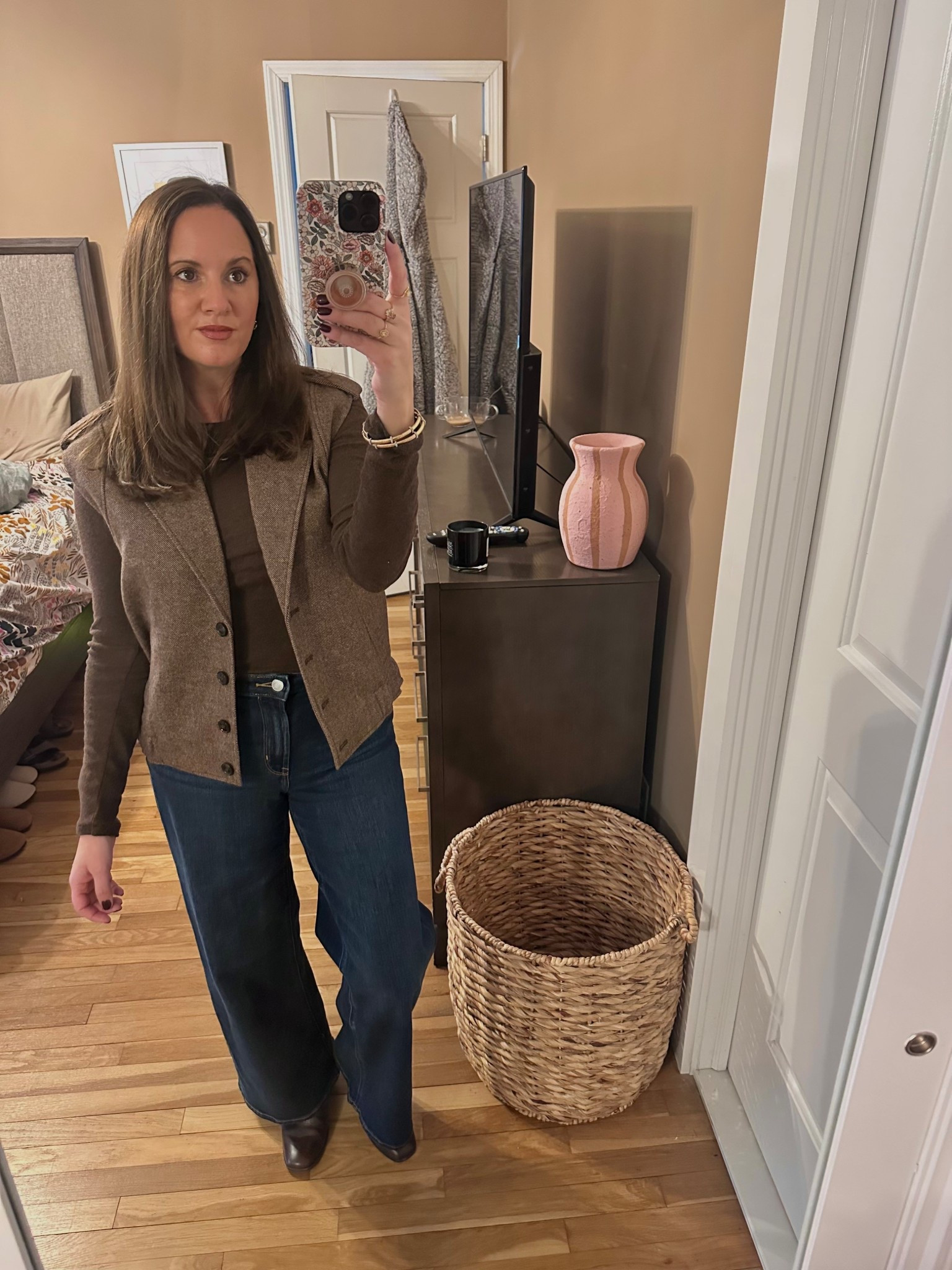 Happy Super Bowl weekend! Just got this #Loft vest — reviews say it runs big but I found it pretty TTS. These jeans are also new from #Quince, they have the best most affordable stuff! 

#LTKWorkwear #LTKOver40 #LTKgrwm