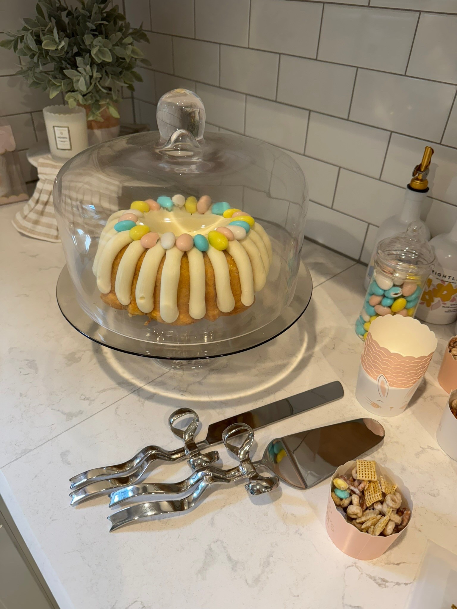 Our Easter dessert from Nothing Bundt Cakes! I’ve used both this cake stand and bow serving set on numerous occasions. 

#LTKSeasonal #LTKHome