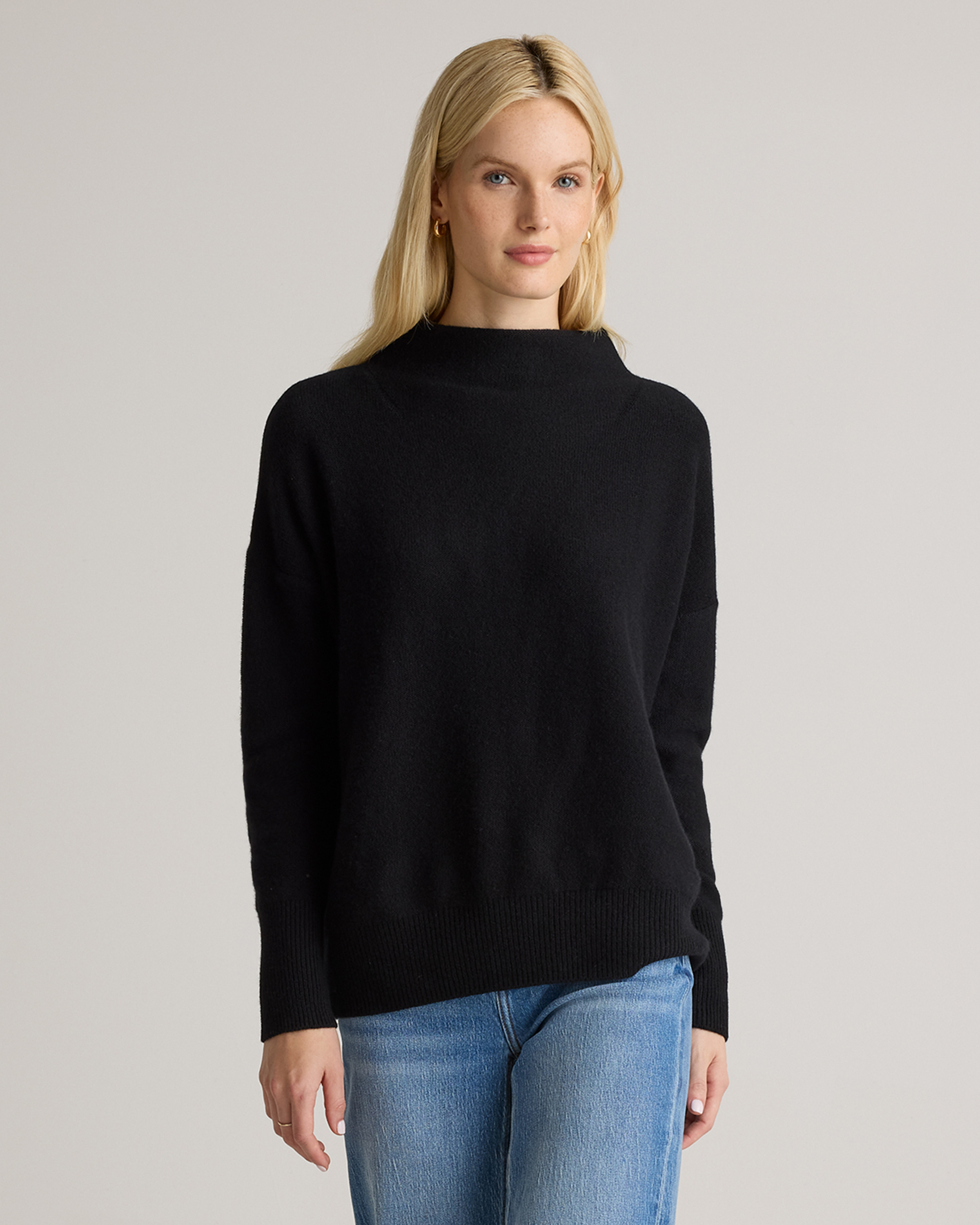 Quince | Women's Mongolian Cashmere Funnel Neck Sweater in Black, Size XS | Quince