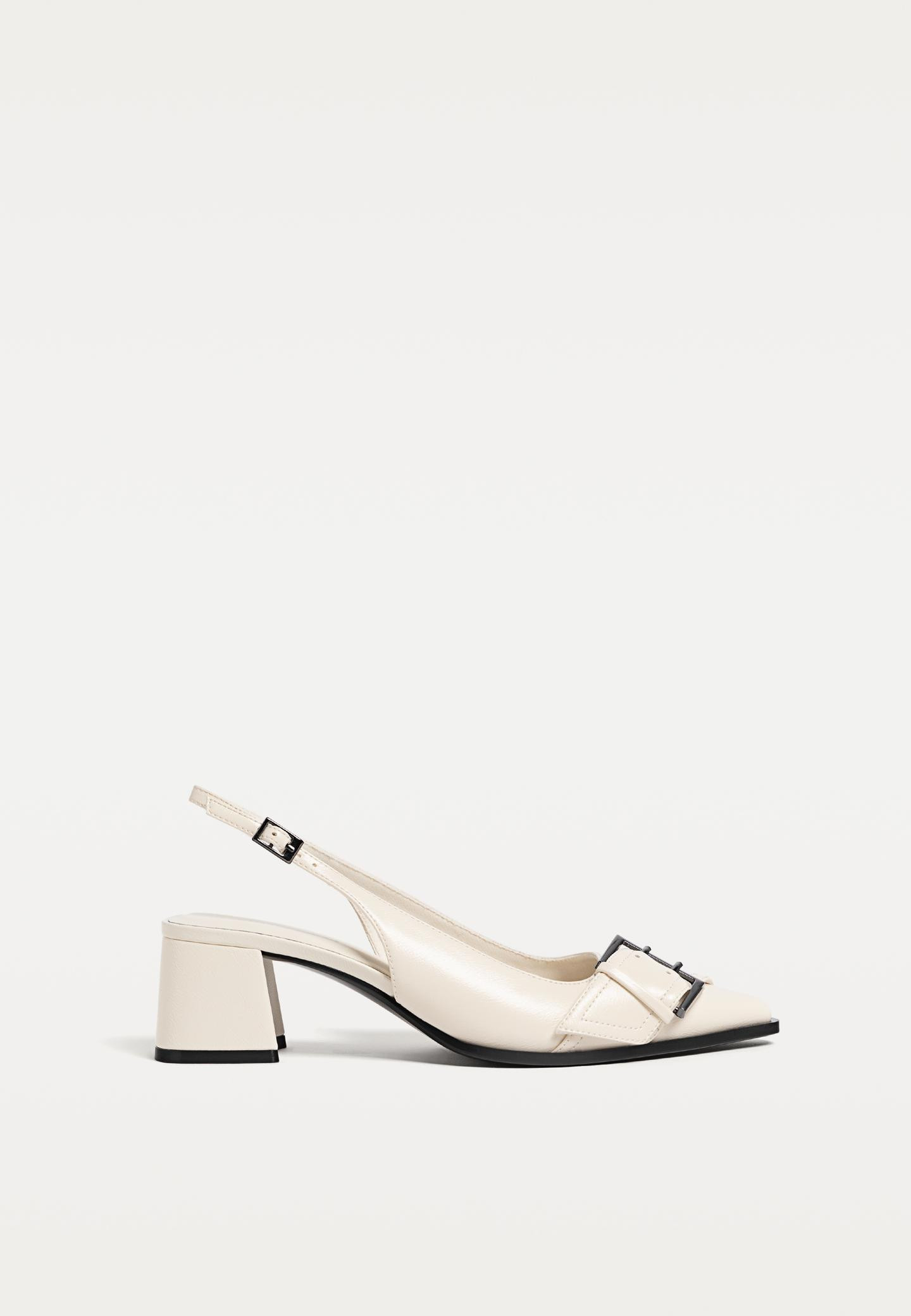 Heeled ballet flats with buckle - Women's All | Stradivarius United Kingdom | Stradivarius (UK)