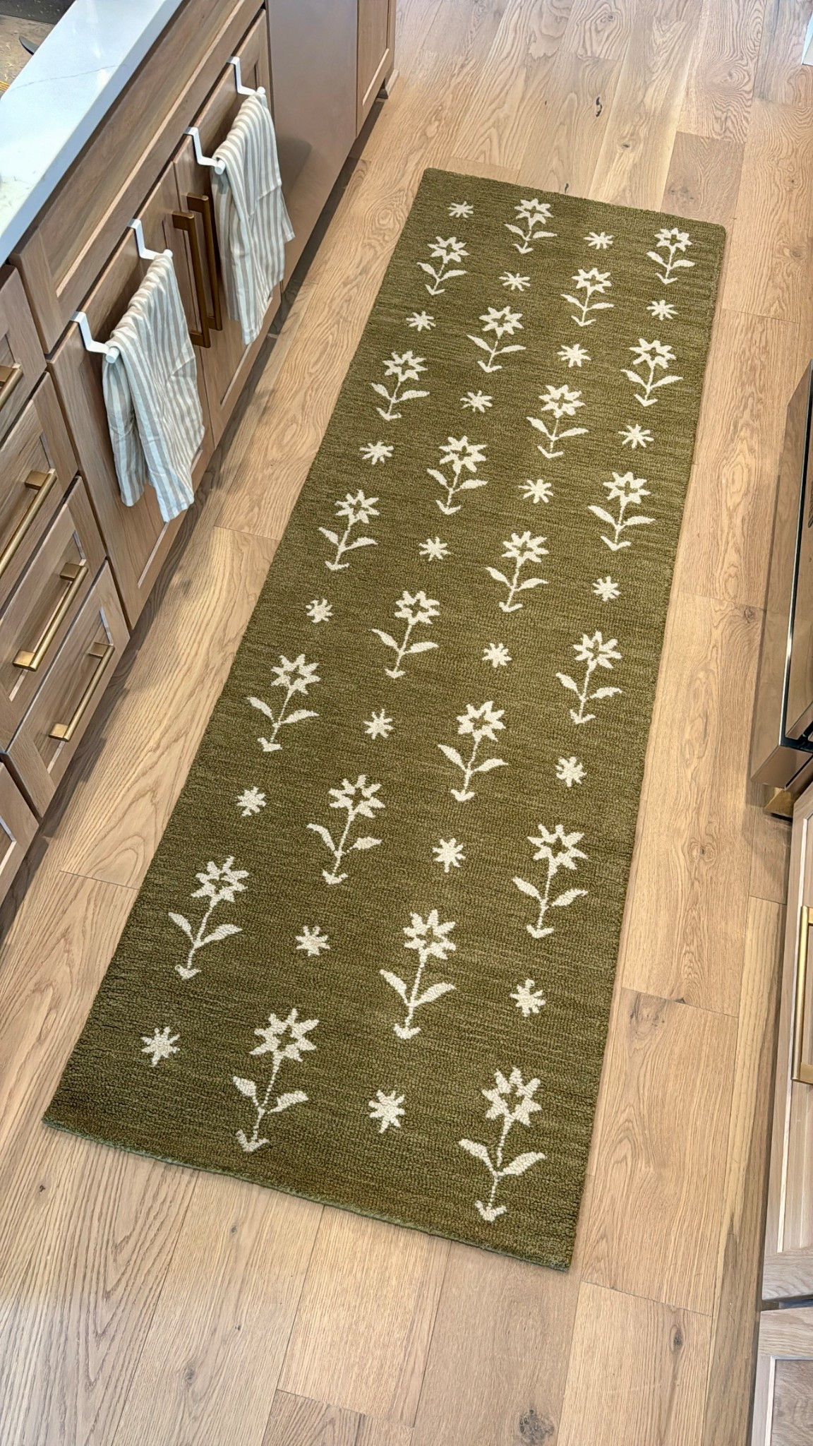 New kitchen rug runner 🌸💚

#LTKFindsUnder100 #LTKSaleAlert #LTKHome