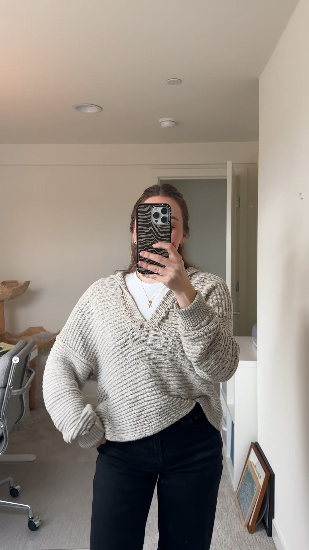 Comfy cute ootd🤎 Wearing size s sweater, jeans tts

casual outfits, winter outfit casual, cute outfits, ootd, outfit inspo, everyday style, outfit ideas, free people, madewell jeans

#LTKootd #LTKPetite #LTKgrwm