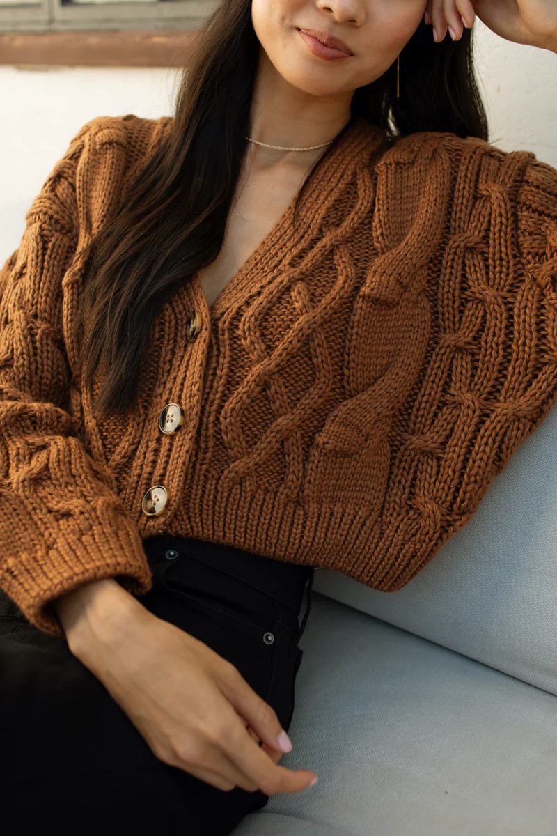Gwen Sweater | Carly Jean Los Angeles