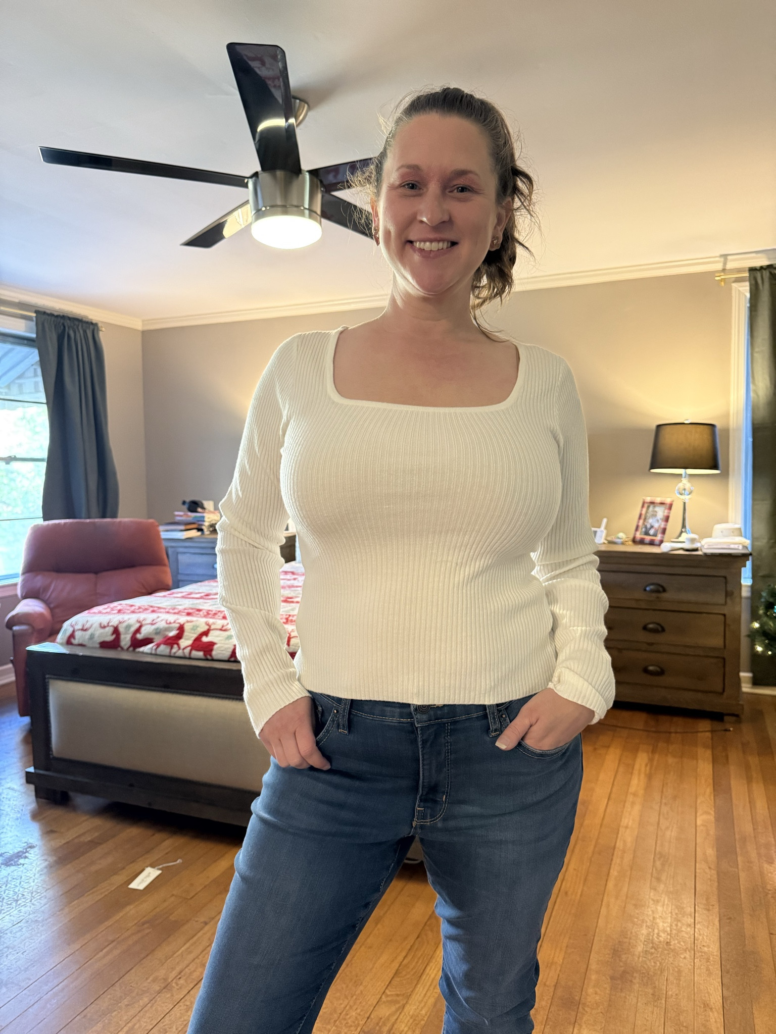 Fit check:
Top- I’m wearing a large. It is a cropped shirt, but I would say a longer cropped. The bottom hits right under my pant button. 
Bottoms- these are 12p and the length is great! 

#LTKFindsUnder50 #LTKOver40 #LTKootd