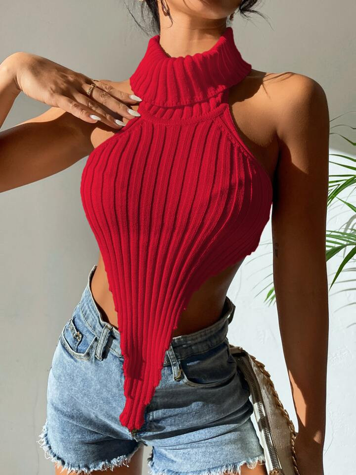 SHEIN Essnce Backless Halterneck Hanky Hem Crop Knit Top
     
      Details | SHEIN