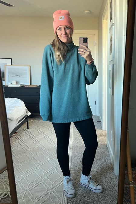 Cozy + comfy style - perfect for this time of year 

#LTKstyletip #LTKsalealert #LTKSeasonal