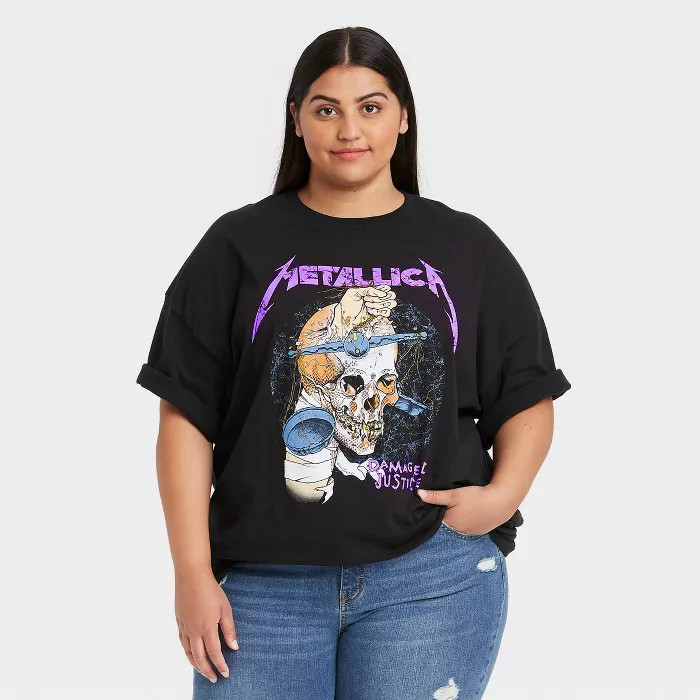 Women's Metallica Skull Short Sleeve Oversized Graphic T-Shirt - Black L/XL | Target