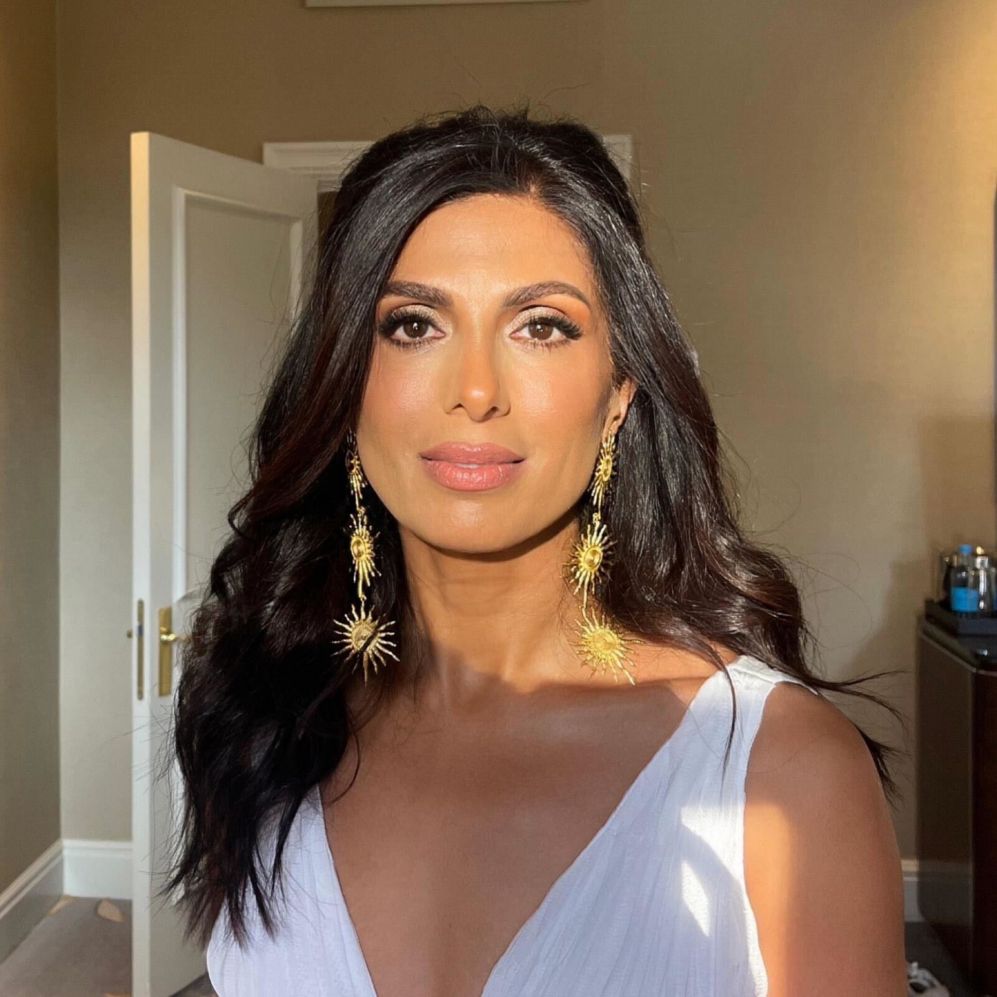 Sephora, cult beauty, beauty bay, Armani beauty, tom ford, Anastasia beverly hills, Charlotte tilbury, makeup routine, beauty hack, makeup tutorial, glam look, natural makeup look, makeup products, beauty essentials

#LTKeurope #LTKSeasonal #LTKbeauty