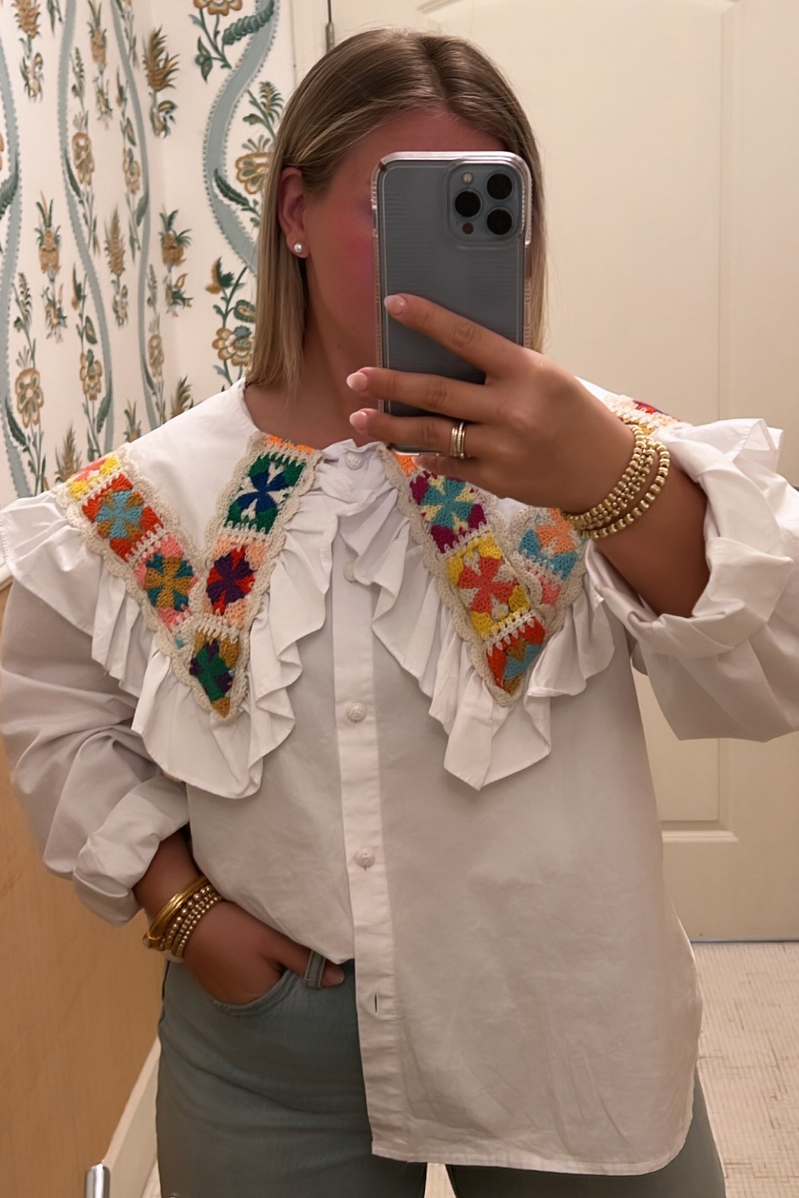 The CUTEST top! From Unorthodox Apparel (not on LTK) but linked some super similar!!! 💖 Love the crochet! 