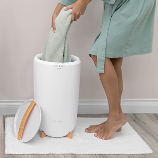 Medium Mara Organic Waffle Robe Olive | The Container Store