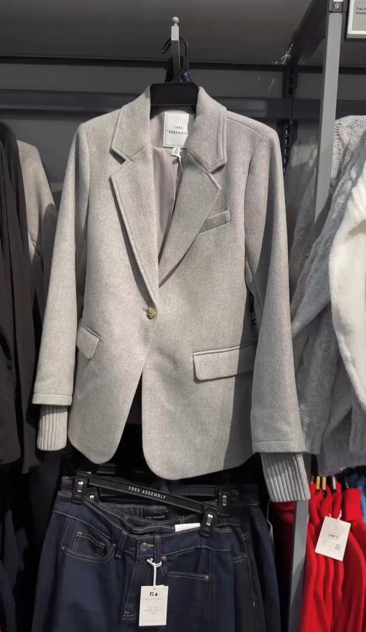 🤍 JCrew Inspired Blazer only $40! 

#LTKFindsUnder100 #LTKootd #LTKWorkwear