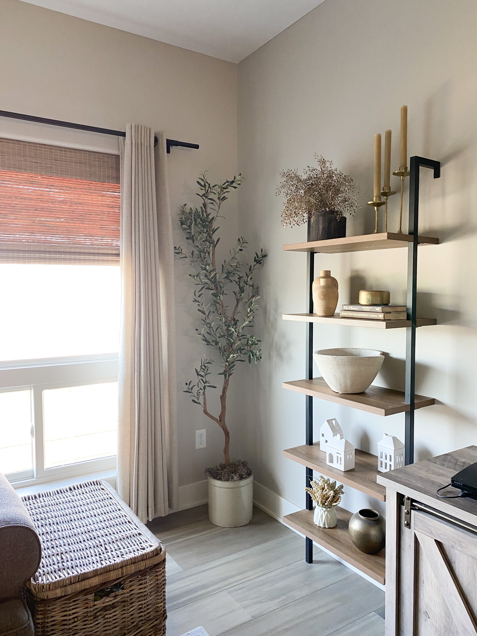 One of my most asked questions is where this shelf is from!  

#LTKstyletip #LTKhome #LTKFind