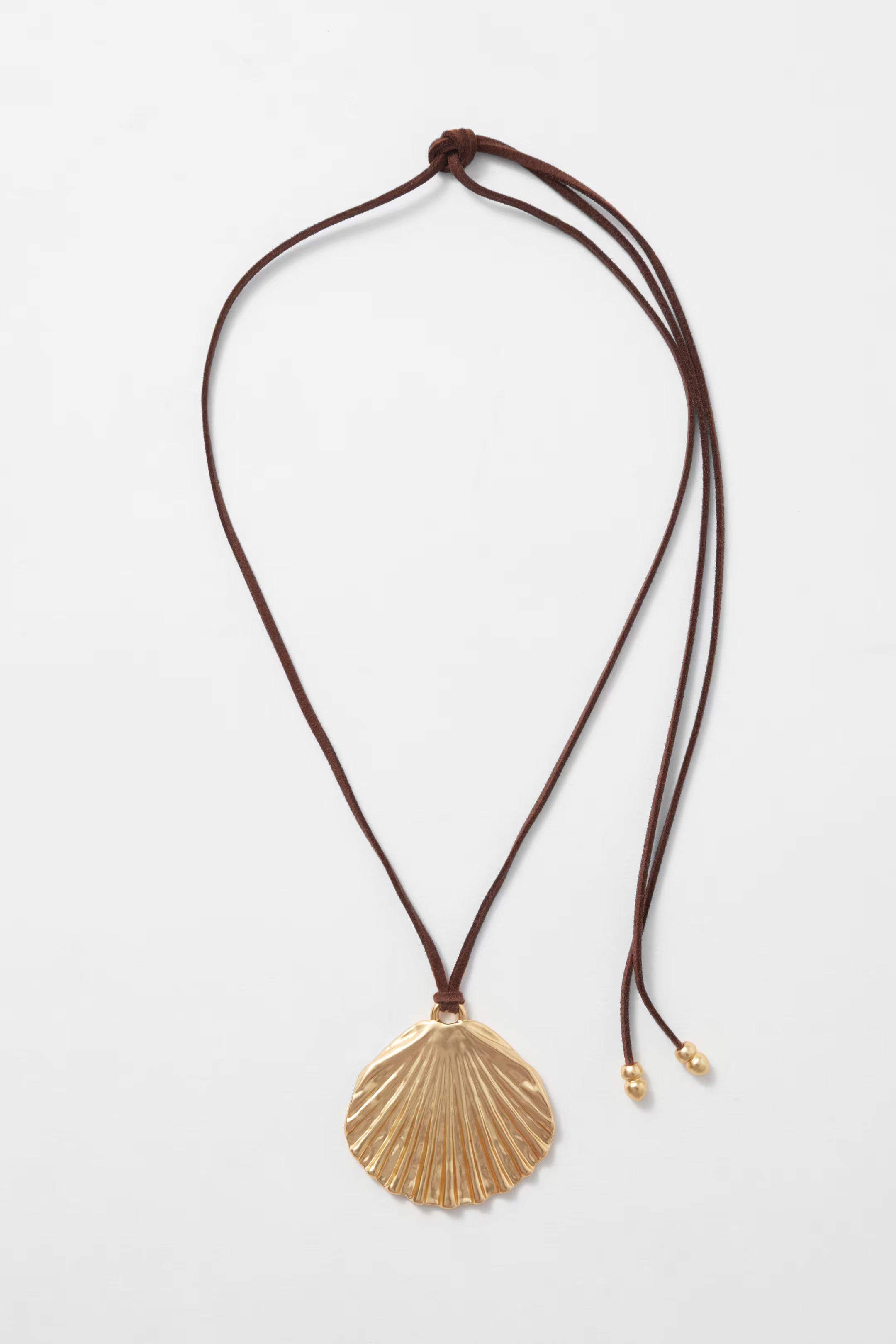 Seashell-Pendant Cord Necklace | H&M (UK, MY, IN, SG, PH, TW, HK)