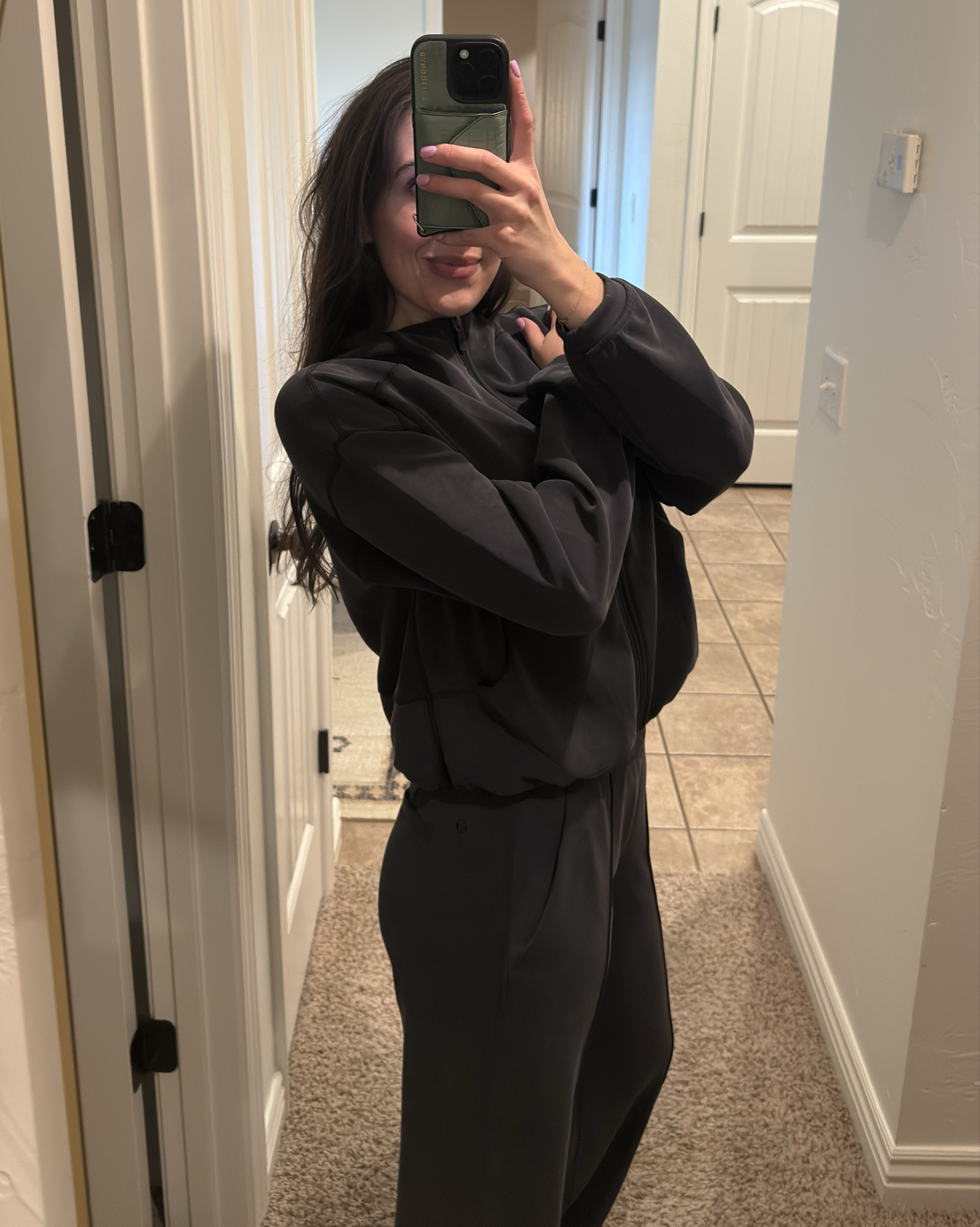 Lulu softstreme > 
sweater: 6
pants: small

#LTKootd