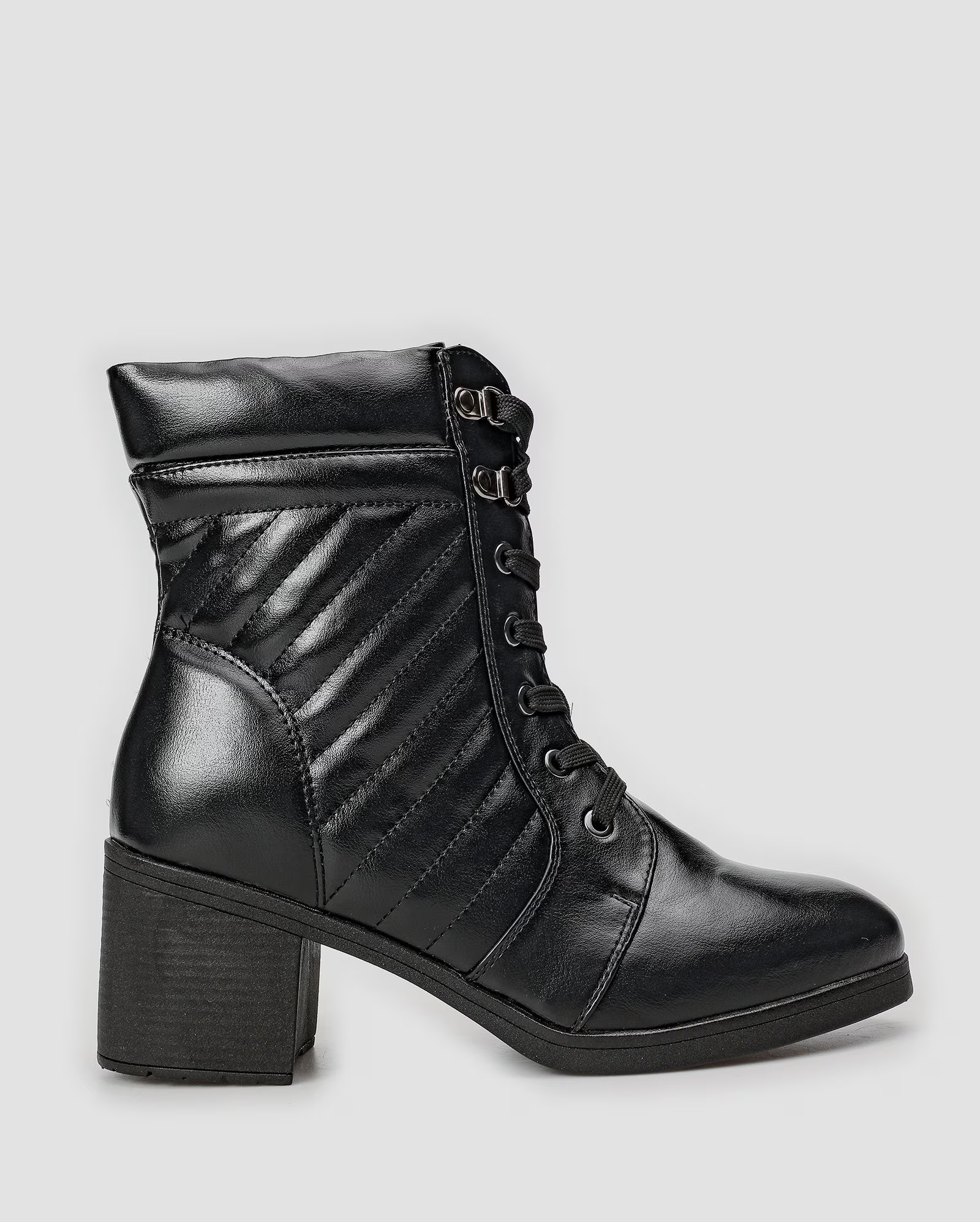 Coturno feminino cano curto e salto médio 73202 preto | Mooncity | Riachuelo (BR)