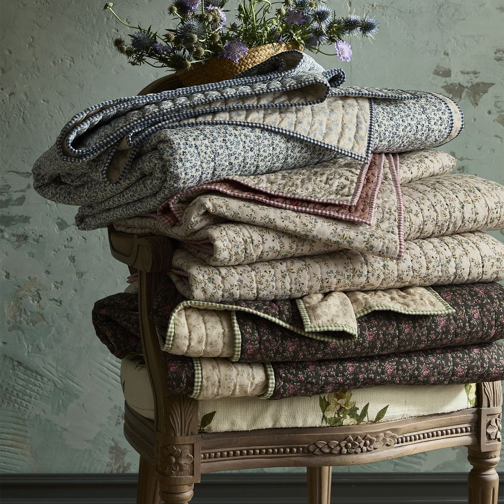 Gingham Floral Reversible Quilt | GreenRow