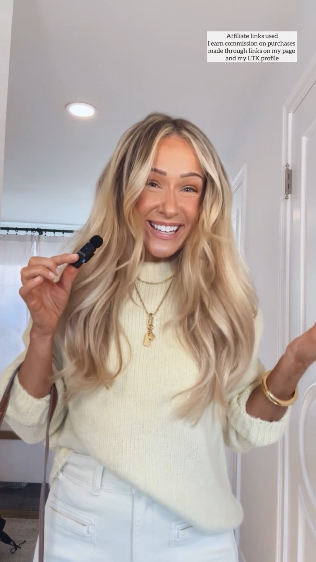 H&M spring outfit

Yellow sweater
Yellow jeans
Early spring outfits 