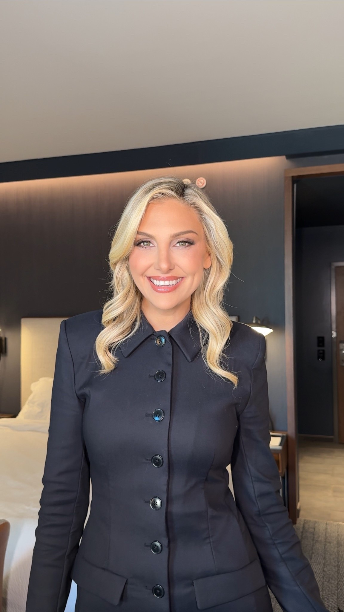 Soft glam moment for Gina Kirschenheiter 💄
Fresh skin, lifted eyes, and a neutral glow that photographs beautifully in any light.
Linked all my go-to products for this look — from the prep to the finishing touch.

#makeupartist
#softglam
#celebritymakeupartist
#glowingskin
#neutralmakeup
#beautyedit
#makeupdetails
#atlmakeupartist
#freshfaced
#naturalglam
#makeupinspo
#makeupobsessed
#makeuplover
#ltkbeauty
#ltkmakeup
#ltkcreator
#makeupgoals
#radiantskin
#glamdetails
#makeupbyfishman

#LTKHoliday #LTKStyleTip #LTKBeauty