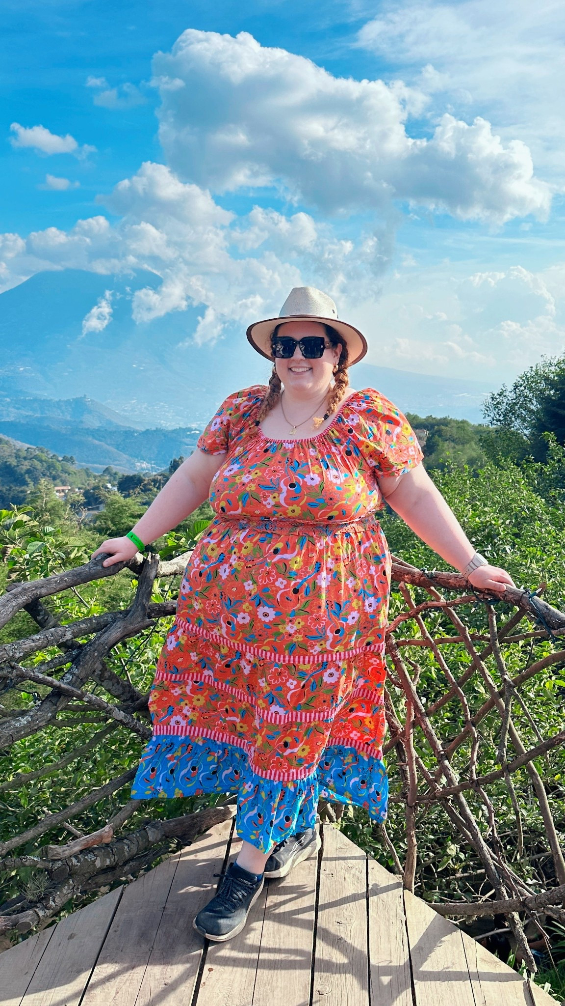 This dress is sold out but there’s two very similar styles on the printfresh website right now! 

#LTKMidsize #LTKPlusSize