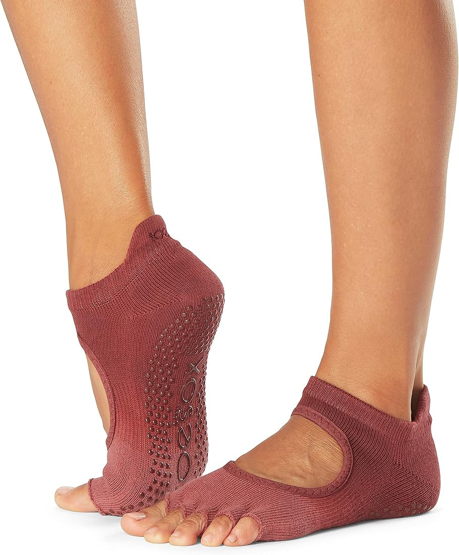 toesox Women's Bellarina Non-Slip Half Toe Grip Socks, Yoga, Pilates, Barre, Dance, 1 Pair, Black | Amazon (US)